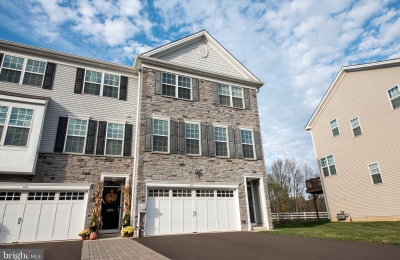 311 CHESTNUT CT, LANGHORNE, PA 19047