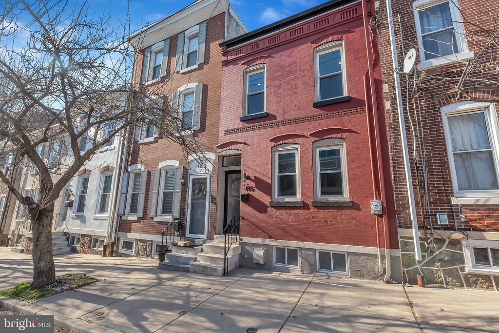 Welcome to 155 Kalos St in Wissahickon, a secluded pocket of Roxborough with its own regional rail station! Close proximity to Manayunk, Chestnut Hill, Fairmount Park, Center City, Conshohocken, and King of Prussia. Walking distance to the Wissahickon Valley, Pretzel Park, Main Street in Manayunk, Ridge Avenue Business District in Roxborough, and the Wissahickon Train Station; as well as many convenient bus routes along Ridge Ave. Everything has been taken care of in this fantastic, 2-story, straight-through rowhome, which comes with the following: open-concept living/dining area; modern/open kitchen; modern half bathroom on 1st floor; modern full bathroom on 2nd floor; 3 spacious bedrooms; and a spacious private/fenced-in rear yard. The amazing kitchen features quartz countertops, stainless steel appliances, brass hardware/faucet, and tile backsplash. The modern floor plan has hardwood floors + great natural light, as well as easy living/entertaining options, where you can enjoy Philadelphia's four traditional seasons in the rear yard. You can choose to walk, bike, use public transit, or drive on a daily basis. This ideal + convenient location also allows you to walk, run, and bike on the Manayunk Tow Path, or directly into the lush green trails of the Wissahickon Valley, just minutes from your front door. 155 Kalos St provides a charming, historic Main Street lifestyle, with convenient access to Philadelphia's great restaurants, shops, and recreation!