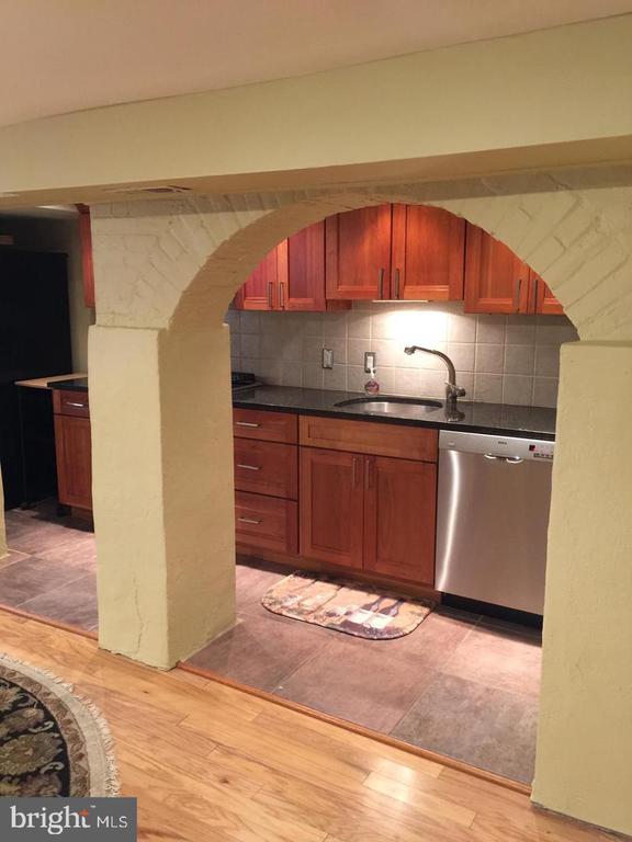 This centrally located condo in Wash West is w/in blocks of Pennsylvania & Jefferson Hospitals, Whole Foods, and numerous restaurants and coffee shops. This is the perfect home for a city dweller that appreciates accessing all of Philadelphia neighborhoods w/ease and convenience. Enter the unit into a large LR that features Brazilian cherry h/w floors, 12 ft ceilings, and brand new historically accurate windows that provide the entire first floor w/tons of natural light while blocking out the city noise. The master suite boasts lots of closet space and a m/bath complete w/custom tile, antique-style vanity, and Jacuzzi tub. Continue to the custom kitchen featuring beautiful exposed-white washed brick arches, stainless steel appliances, granite countertops, and cherry cabinets. The full DR is adjacent to the kitchen and has plenty of room for entertaining and a full dining set. 2nd BR offers a full bath w/ seamless-glass stall shower and a large closet.