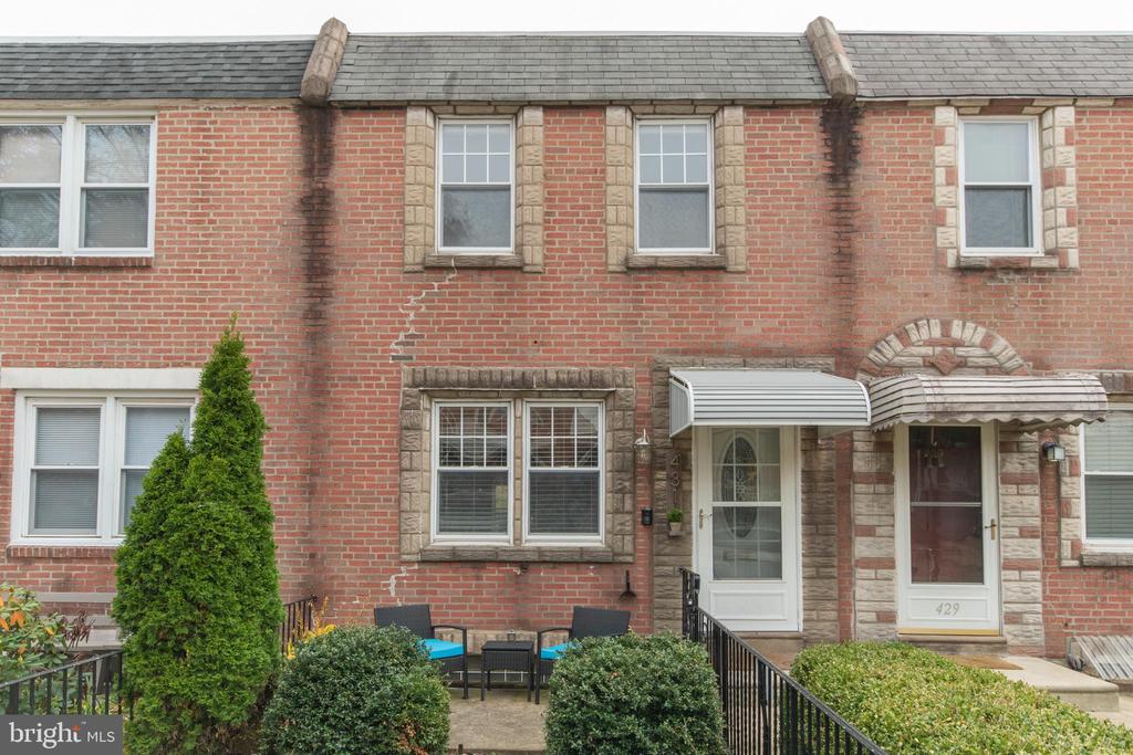 Welcome to this quaint home located within walking distance of the popular Main Street area of Manayunk. Enter this beautifully remodeled home into the open living space, which features mahogany hardwood floors and ample natural sunlight. The dining and kitchen are open, separated by a breakfast bar. Upstairs, you will find three bedrooms, with plenty of closet space, and a full bathroom. There is a large deck right off of the kitchen area, complete with a retractable awning. The partially finished basement offers a laundry room and a half bath. In the rear of the home is off-street parking for two vehicles including a garage. Nearby, you can find great stores and restaurants including Taqueria Feliz, Volo Coffeehouse, Palm Tree Market, Jtown Hot Yoga, Dog Bakery, Riverside Pizza, and more! Also, conveniently located near various public transportation routes, including the Manayunk rail line. Enjoy the outdoors by taking a walk/bike ride along the Schuylkill River trail or through the nearby parks. Don’t miss out on this newly renovated home in a fantastic location – schedule a showing today!